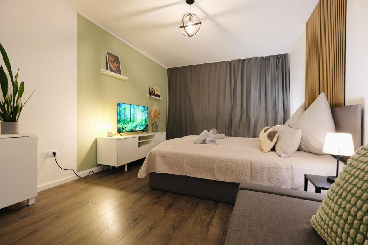 Charmantes Studio In Messe-Naehe Mit Parkplatz Хановер Екстериор снимка