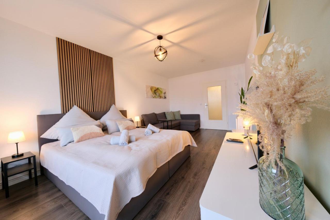 Charmantes Studio In Messe-Naehe Mit Parkplatz Хановер Екстериор снимка